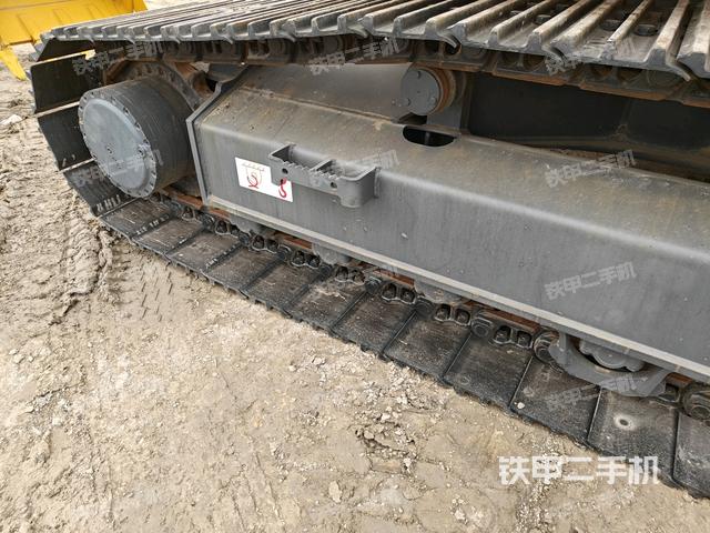 左側(cè)行走馬達(dá)蓋板（行走機(jī)構(gòu)）