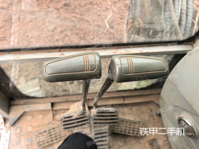 座椅后部（駕駛室部分）