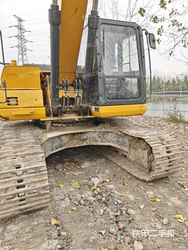 大臂根部?斜視（工作和回轉(zhuǎn)裝置）