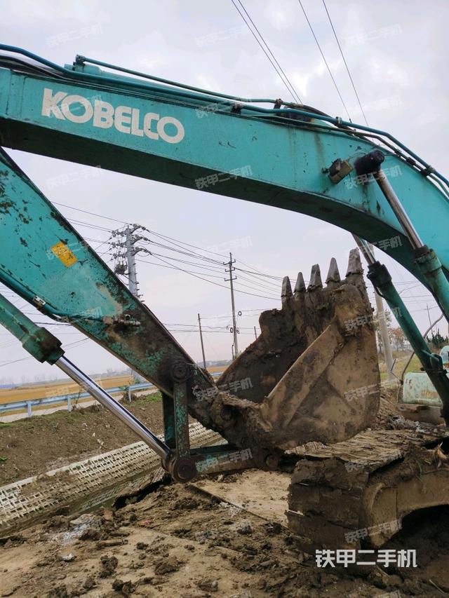 大臂整體?右側(工作和回轉裝置) 大臂整體?右側(工作和回轉裝置)
