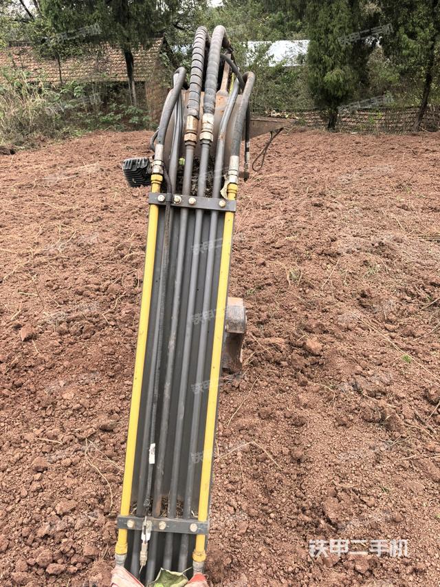 大臂背部俯視（工作和回轉裝置）