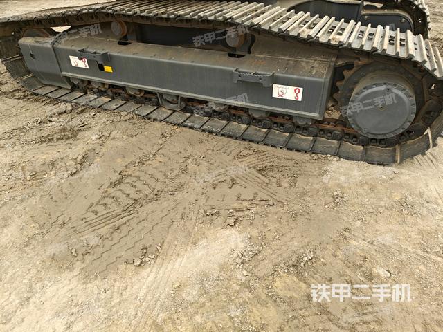 右側(cè)履帶整體（行走機(jī)構(gòu)）