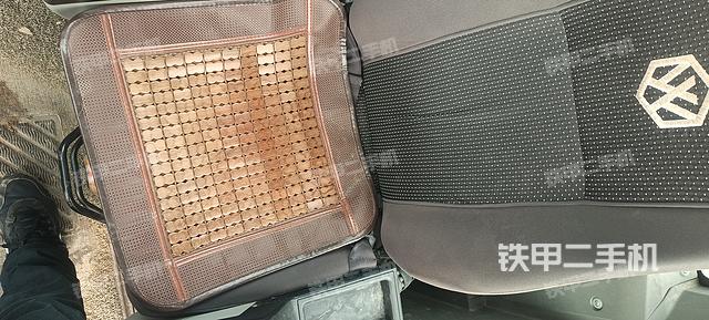 駕駛室整體（整機外觀）