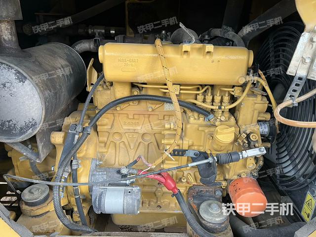 發(fā)動(dòng)機(jī)整體俯視(整機(jī)外觀) 發(fā)動(dòng)機(jī)整體俯視(整機(jī)外觀)