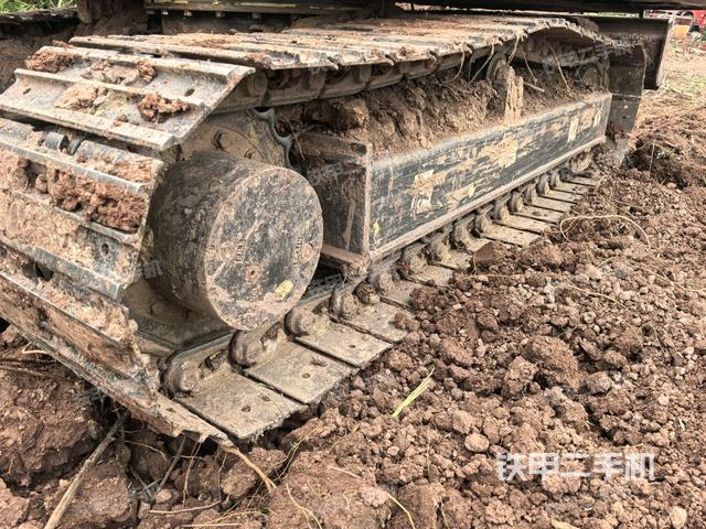 右側履帶整體?（行走機構）