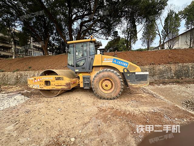 整機(jī)左側(cè)（設(shè)備外觀及核心部件）