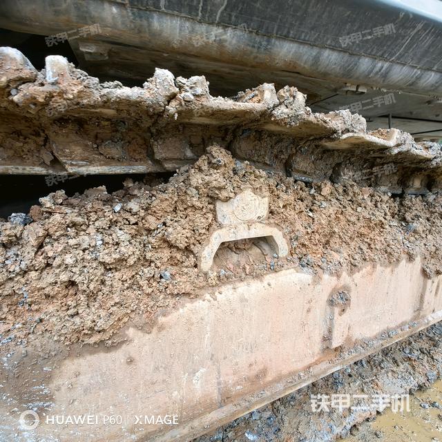 左側(cè)行走馬達(dá)蓋板（行走機(jī)構(gòu)）