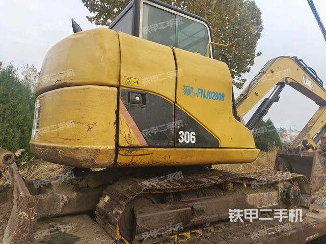 右前45(整機(jī)外觀) 右前45(整機(jī)外觀)