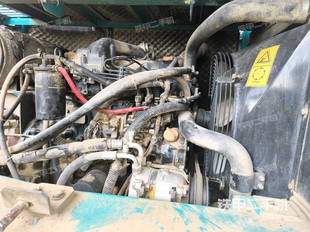 發(fā)動(dòng)機(jī)整體俯視（整機(jī)外觀）