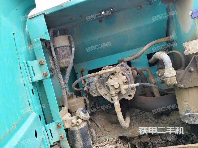液壓泵斜45?左(大件艙室) 液壓泵斜45?左(大件艙室)