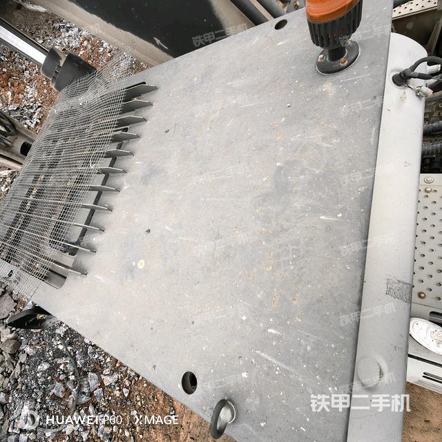 駕駛室頂部俯視（上車部件）