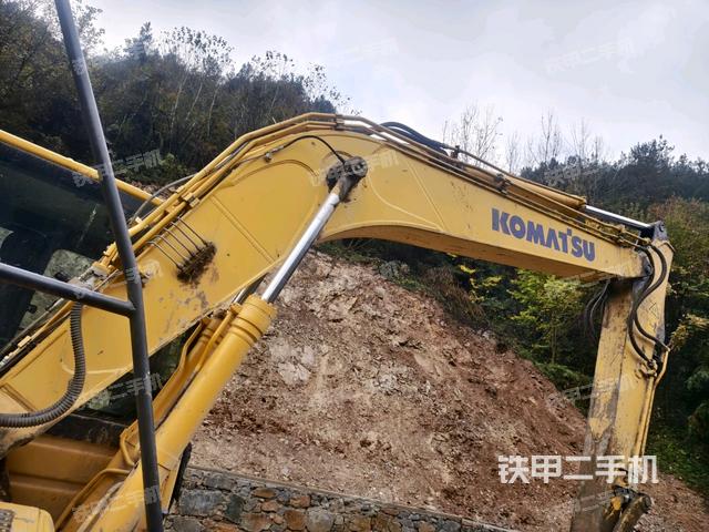 大臂整體?右側(cè)(工作和回轉(zhuǎn)裝置) 大臂整體?右側(cè)(工作和回轉(zhuǎn)裝置)
