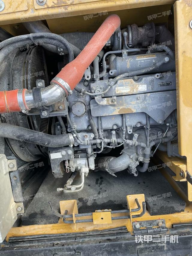 發(fā)動機室（上車部件）