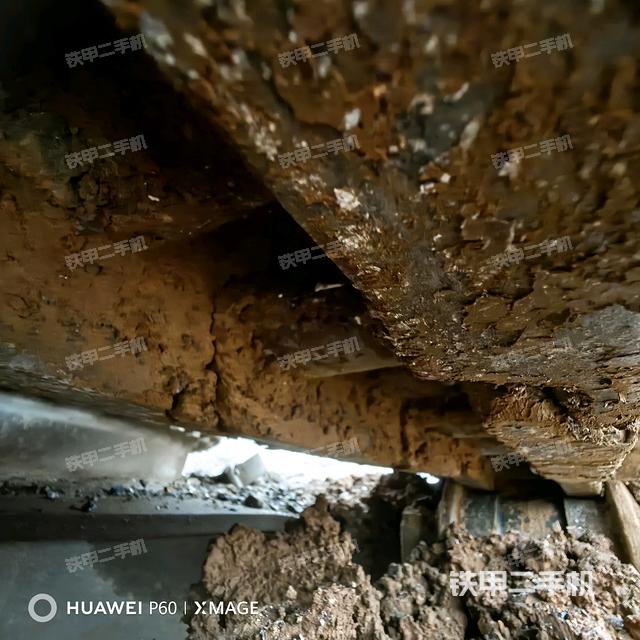 右側(cè)行走馬達(dá)蓋板（行走機(jī)構(gòu)）