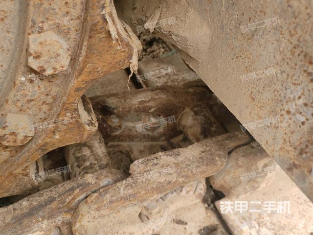 右側(cè)行走馬達蓋板（行走機構(gòu)）