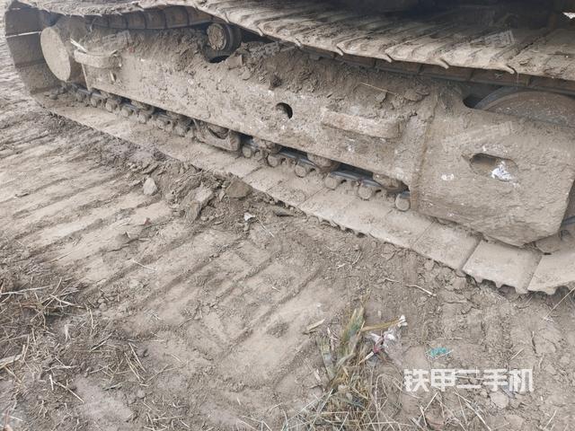 右側(cè)行走馬達(dá)蓋板(行走機(jī)構(gòu)) 右側(cè)行走馬達(dá)蓋板(行走機(jī)構(gòu))