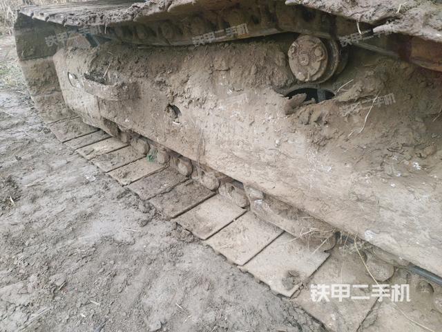 右側(cè)履帶整體(行走機(jī)構(gòu)) 右側(cè)履帶整體(行走機(jī)構(gòu))