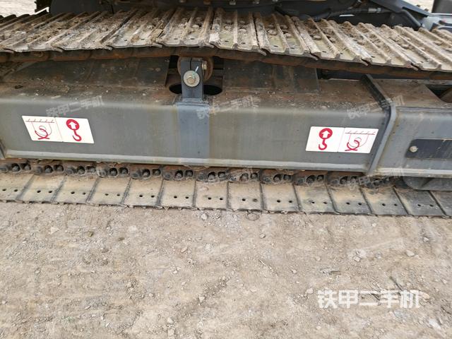 左側(cè)行走馬達蓋板（行走機構(gòu)）