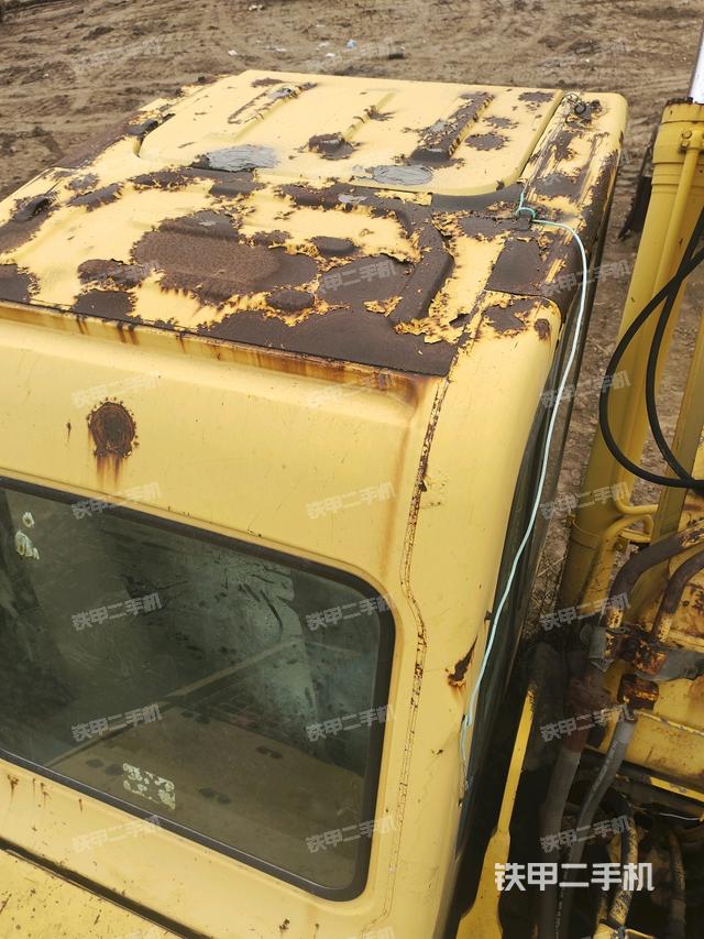 駕駛室頂部俯視（上車部件）