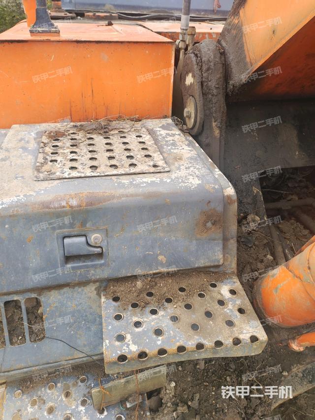 大臂根部?斜視（工作和回轉(zhuǎn)裝置）