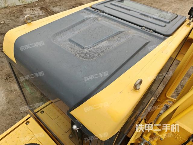 駕駛室頂部俯視（上車部件）