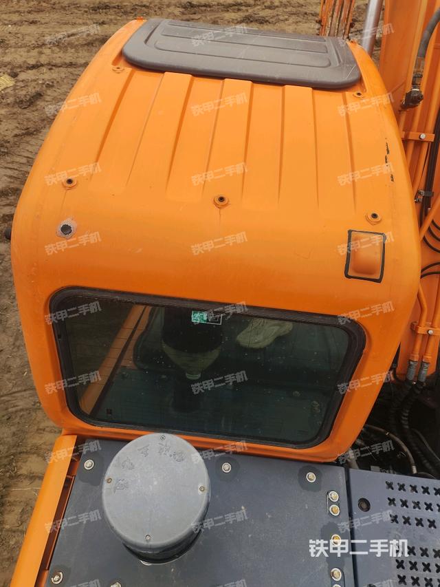 駕駛室頂部俯視(上車部件) 駕駛室頂部俯視(上車部件)