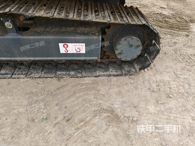 右側(cè)履帶整體?（行走機構(gòu)）