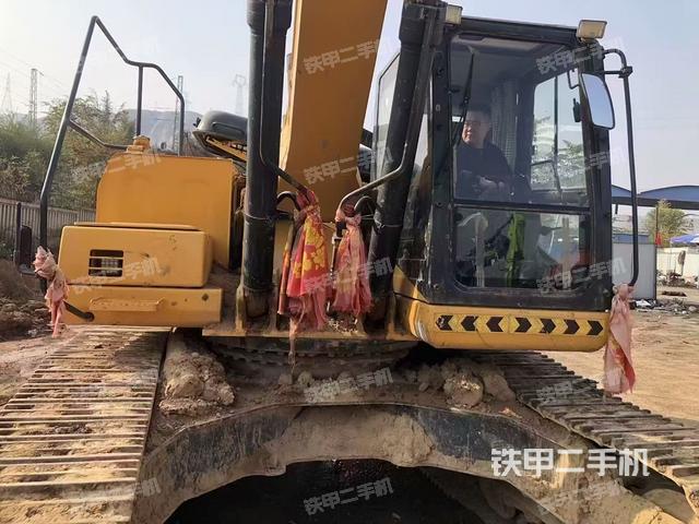 駕駛室頂部（整機(jī)外觀）