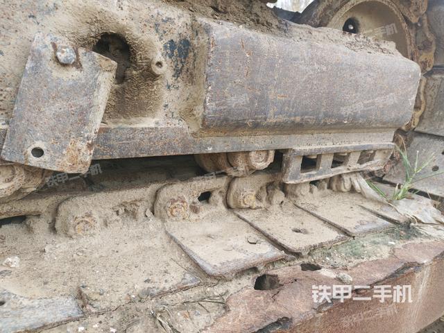 左側(cè)行走馬達(dá)蓋板(行走機(jī)構(gòu)) 左側(cè)行走馬達(dá)蓋板(行走機(jī)構(gòu))