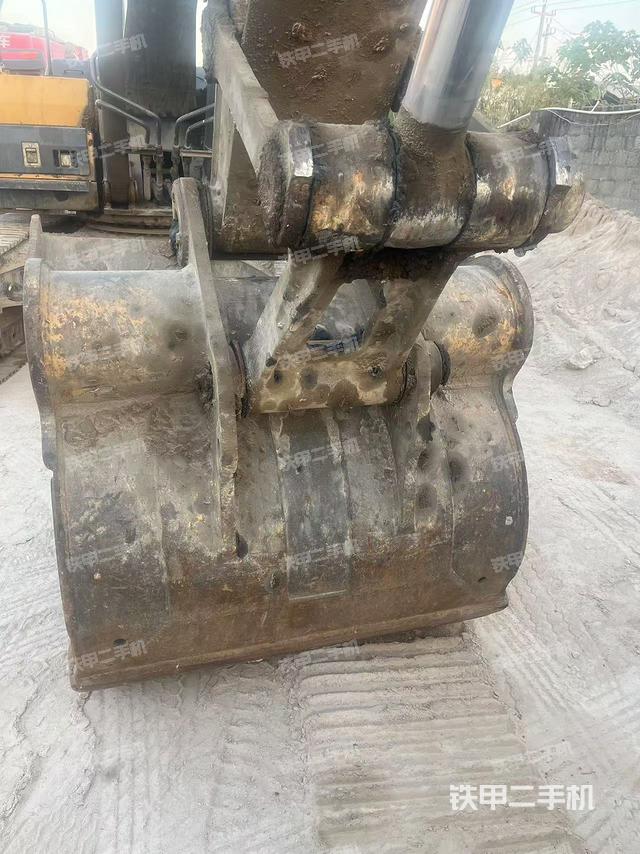 小臂整體左后（工作和回轉(zhuǎn)裝置）