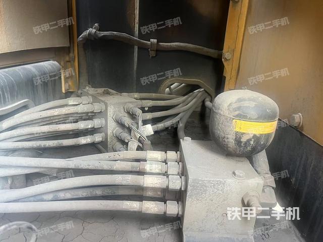 電瓶（大件艙室）