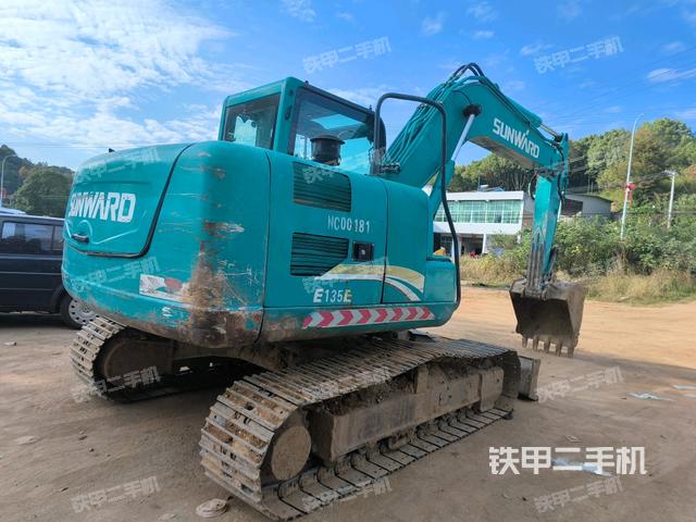 整機(jī)右后45°（整機(jī)外觀）