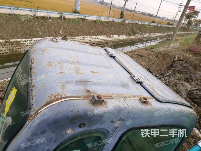 駕駛室頂部俯視(上車部件) 駕駛室頂部俯視(上車部件)