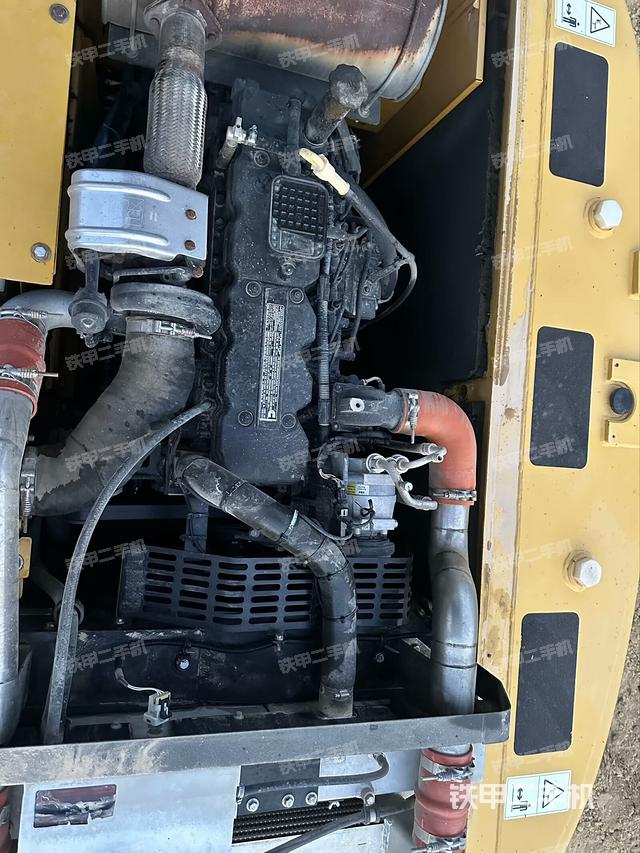 發(fā)動機室(上車部件) 發(fā)動機室(上車部件)