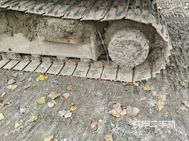 左導(dǎo)向輪（行走機構(gòu)）