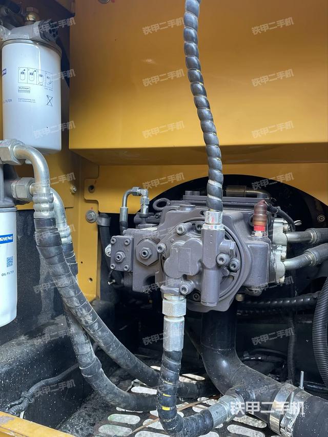 液壓泵室（大件艙室）