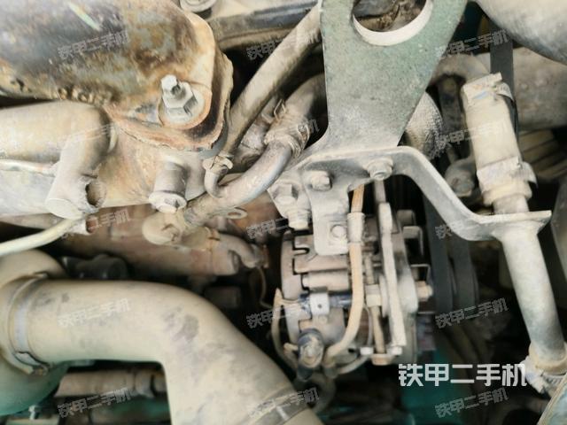中央回轉接頭特寫(上車部件) 中央回轉接頭特寫(上車部件)