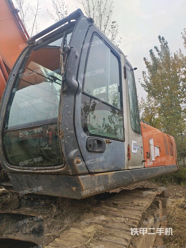 駕駛室左前45度（駕駛室部分）