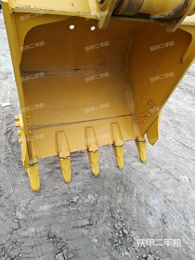 大臂根部?斜視（工作和回轉(zhuǎn)裝置）