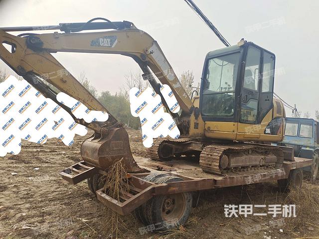 右后45(整機(jī)外觀) 右后45(整機(jī)外觀)