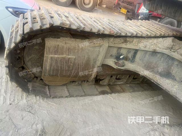 左側(cè)履帶整體?（行走機(jī)構(gòu)）