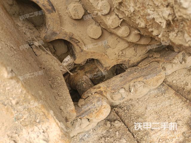 左驅(qū)動(dòng)輪（行走機(jī)構(gòu)）