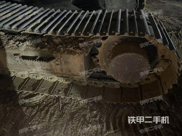 左側履帶整體?（行走機構）