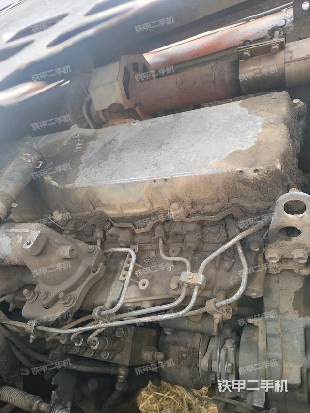 發(fā)動(dòng)機(jī)室（上車(chē)部件）