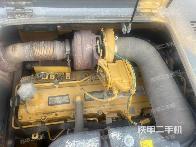 回轉(zhuǎn)馬達(dá)（上車部件）