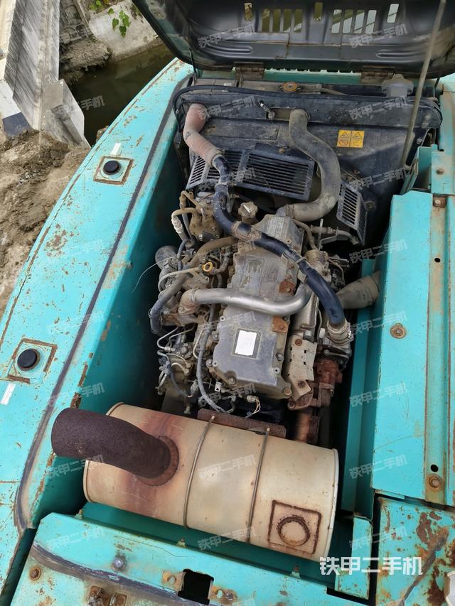 發(fā)動機室(上車部件) 發(fā)動機室(上車部件)