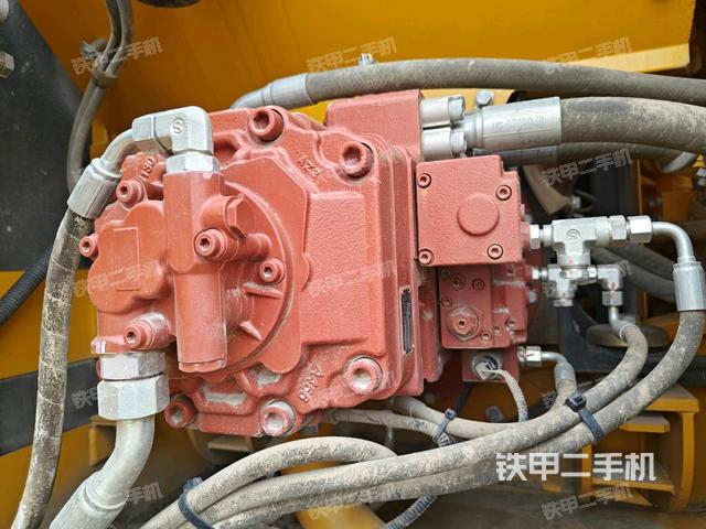 液壓泵室（大件艙室）