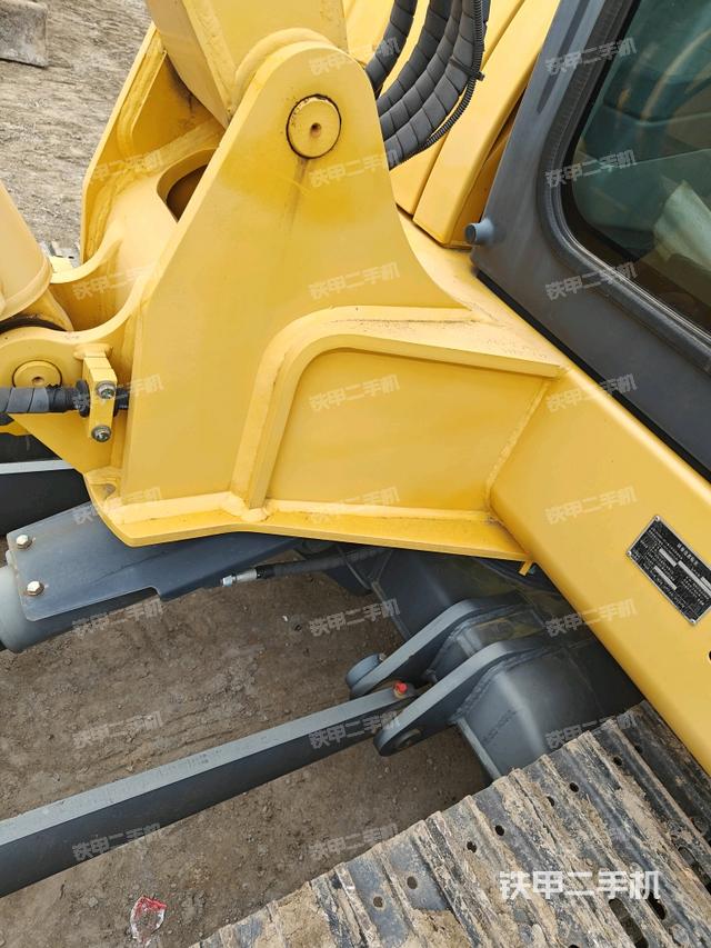 大臂根部?斜（工作和回轉(zhuǎn)裝置）