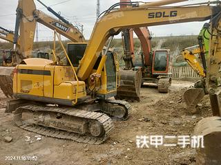 山東臨工E675F挖掘機(jī)