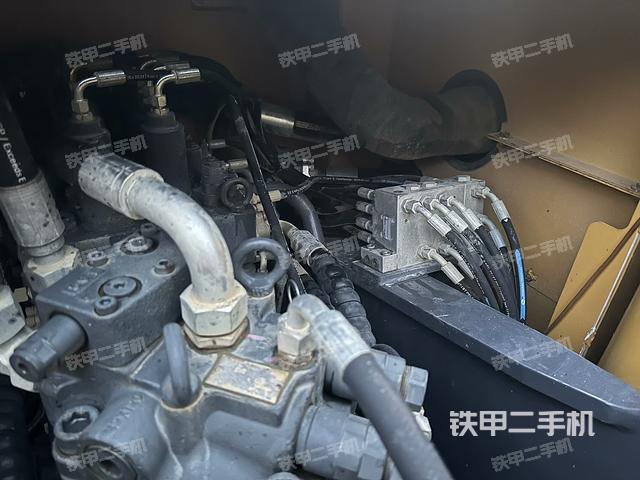 氣門室蓋螺絲特寫(上車部件) 氣門室蓋螺絲特寫(上車部件)